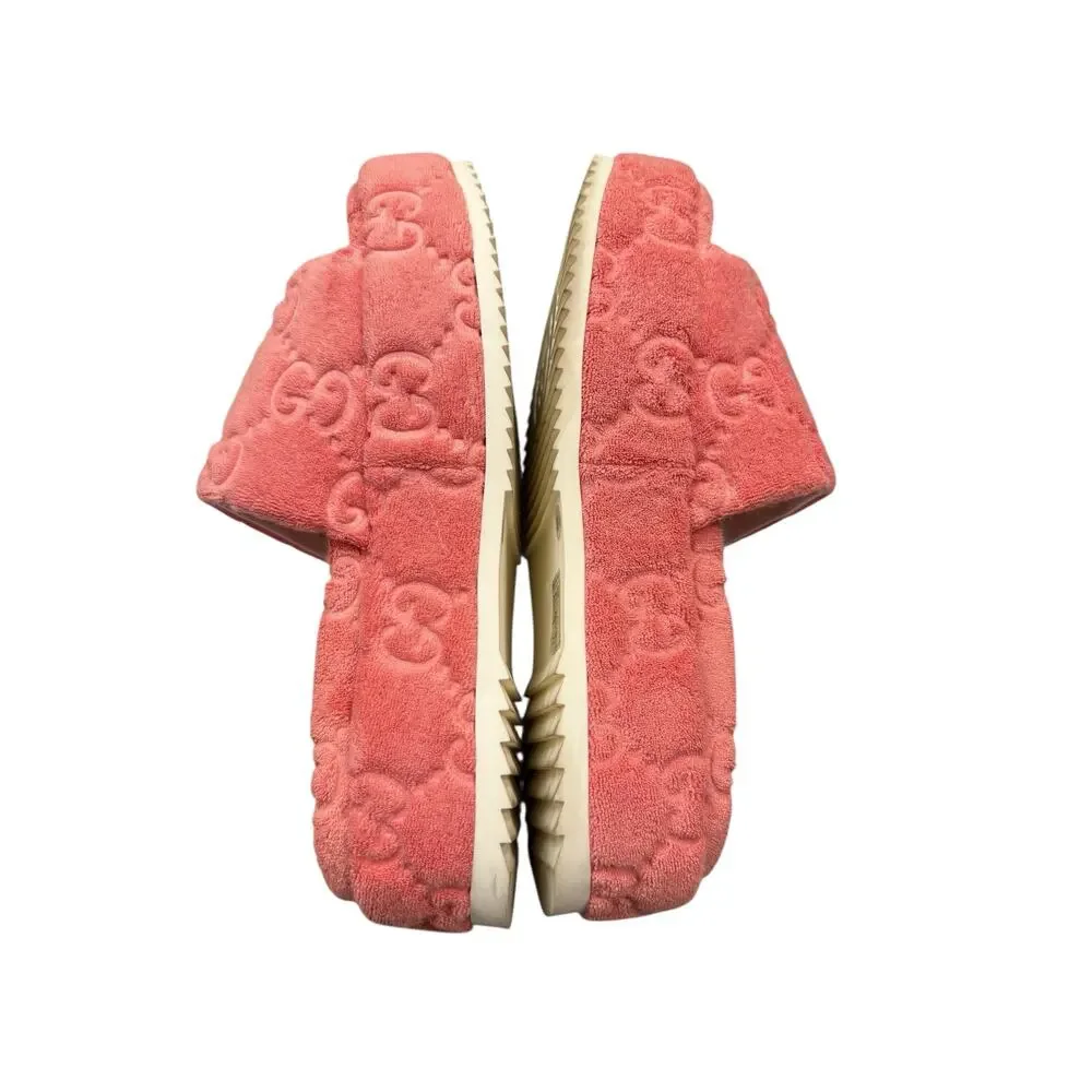Gucci Sponge GG Platform in Wild Rose. Size 38.5 (8-8.5)